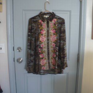 Ladies Camouflage Top w/Floral Embroidery Size S 100% Rayon New Without Tags